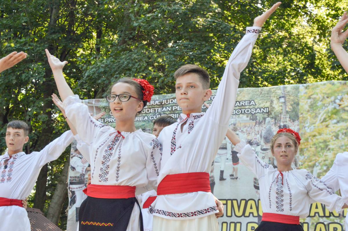 Comunicat de presă – Festivalul Internaţional al Cântecului, Jocului şi Portului Popular “Vasile Andriescu” Festivalul Fanfarelor-, 3-4 august 2019